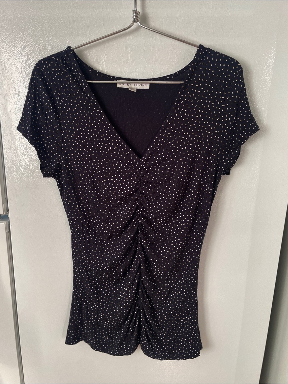 Black V-Neck Ruched Dot Short Sleeve Top